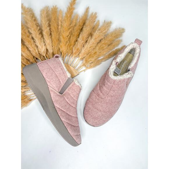Dearfoams Naomi Double Gore Quilted Winter Ankle Boots Size 7.5 Pink Bootie - Picture 1 of 9